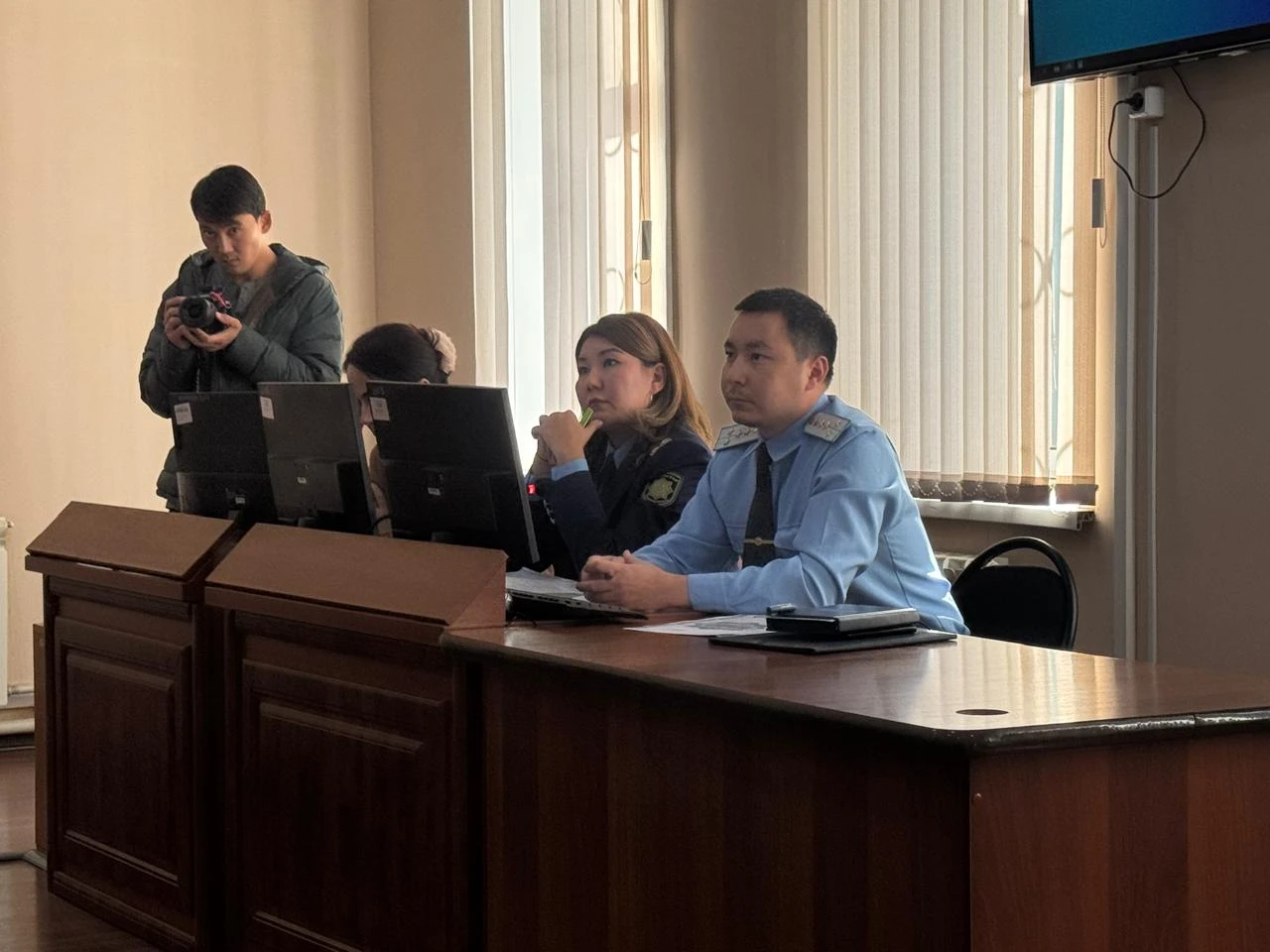 Мальчика насмерть придавило воротами в Уральске: дело из суда вернули в прокуратуру